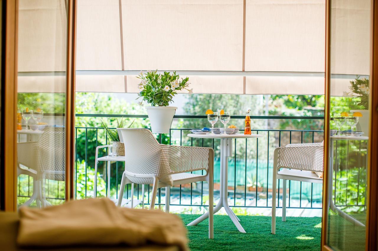 ホテル Melrose ソレント エクステリア 写真